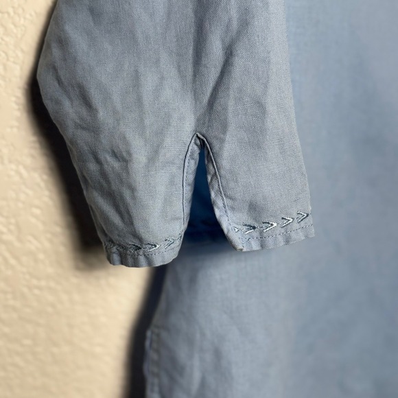 Eddie Bauer Embroidered Linen Blend Casual Cottagecore Blouse Blue Coastal Sz M - Picture 4 of 7